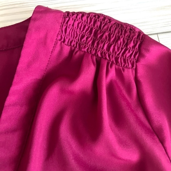 WILLI SMITH Women's V-Neck Fuchsia Long Sleeve Career Blouse Medium Relaxed Fit - Picture 4 of 12